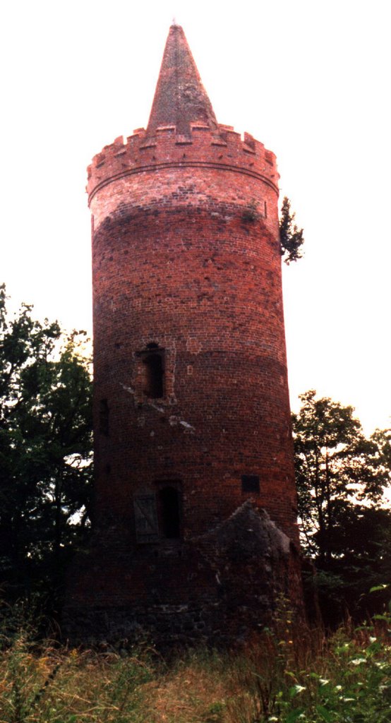 Golczewo (Guelzow): tower of the former castle (first mention 1684) by Hans-Dieter Wallschlaeger