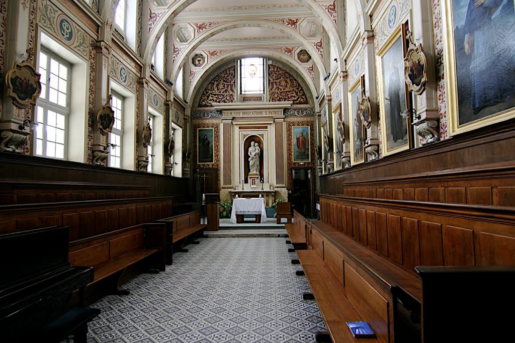 St Patrick's Chapel, Centre Culturel Irlandais, Paris by PJMF