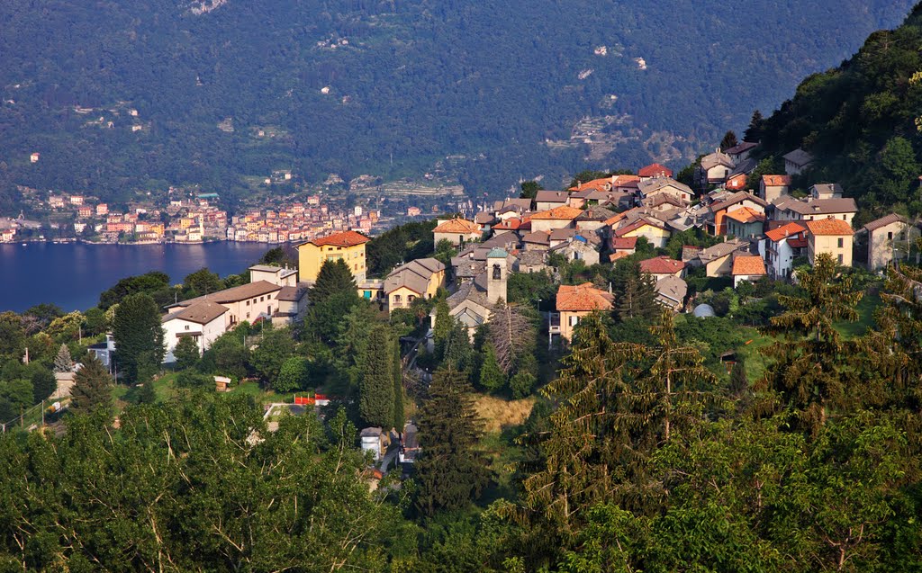 Morning view towards Emo vith Como Lake in the background by Finn Lyngesen flfoto.dk