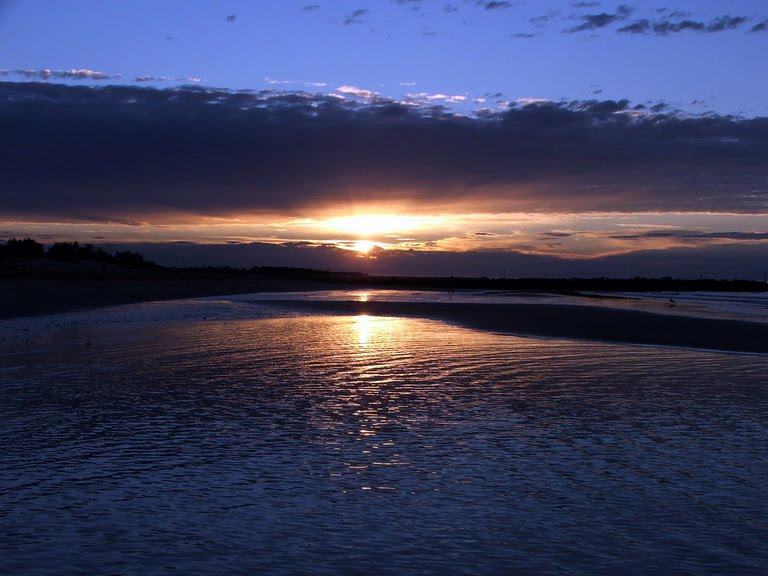 Alba dalla spiaggia della zona Pineta di Lido di Jesolo (VE) by ValLus