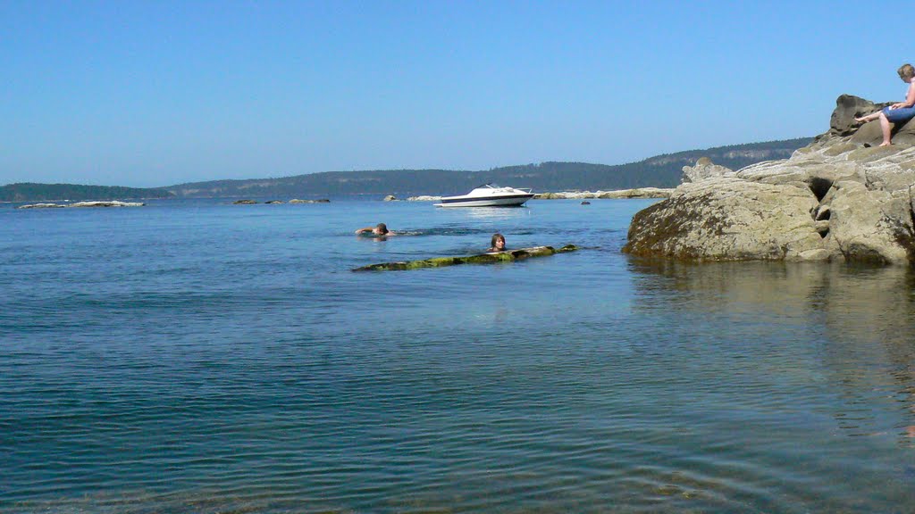 Pilkey Point Swim, Thetis Island by derekgb