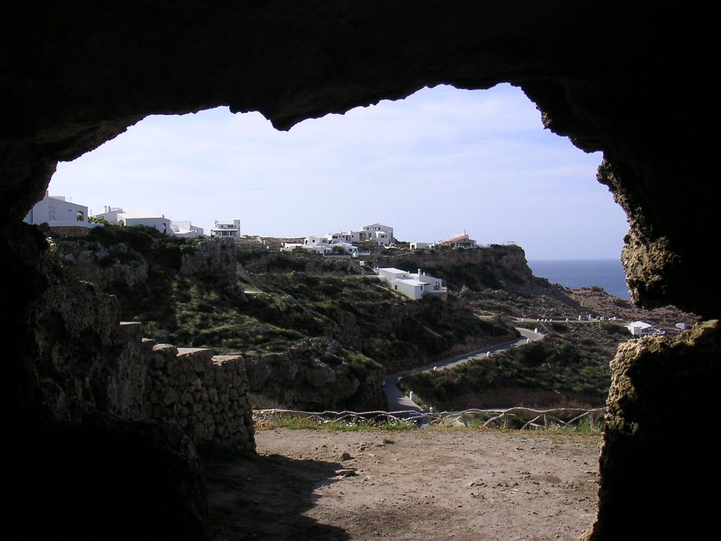 Cala Morell Cueva Look out - by R©my by romywebb.se