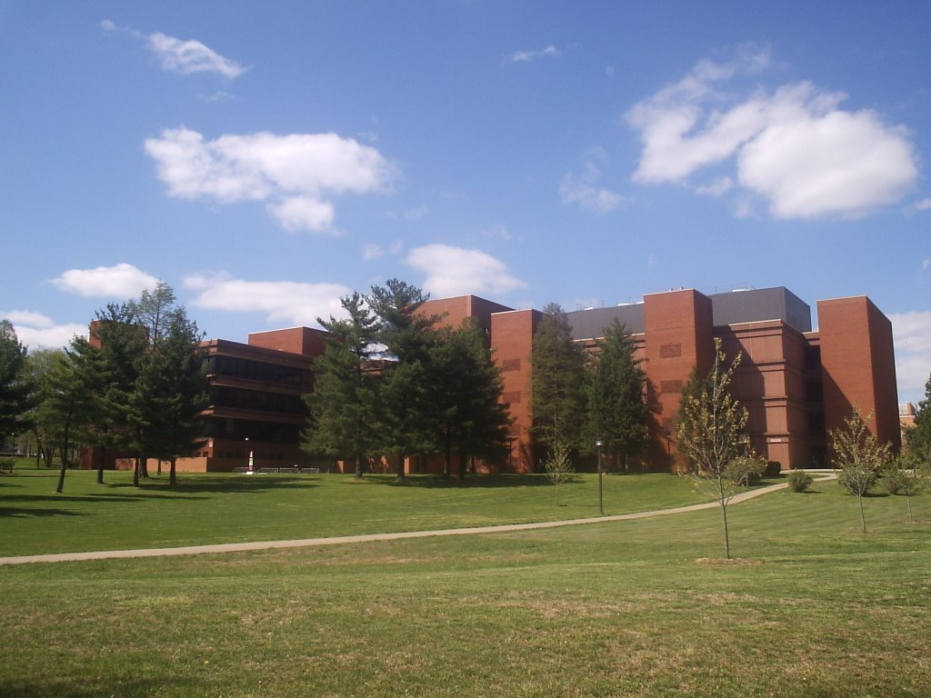 James W. Neckers Building, Southern Illinois University Carbondale by vichetsum.com