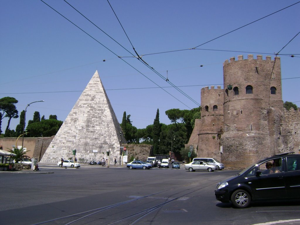 Piramide Cestia by gattospino