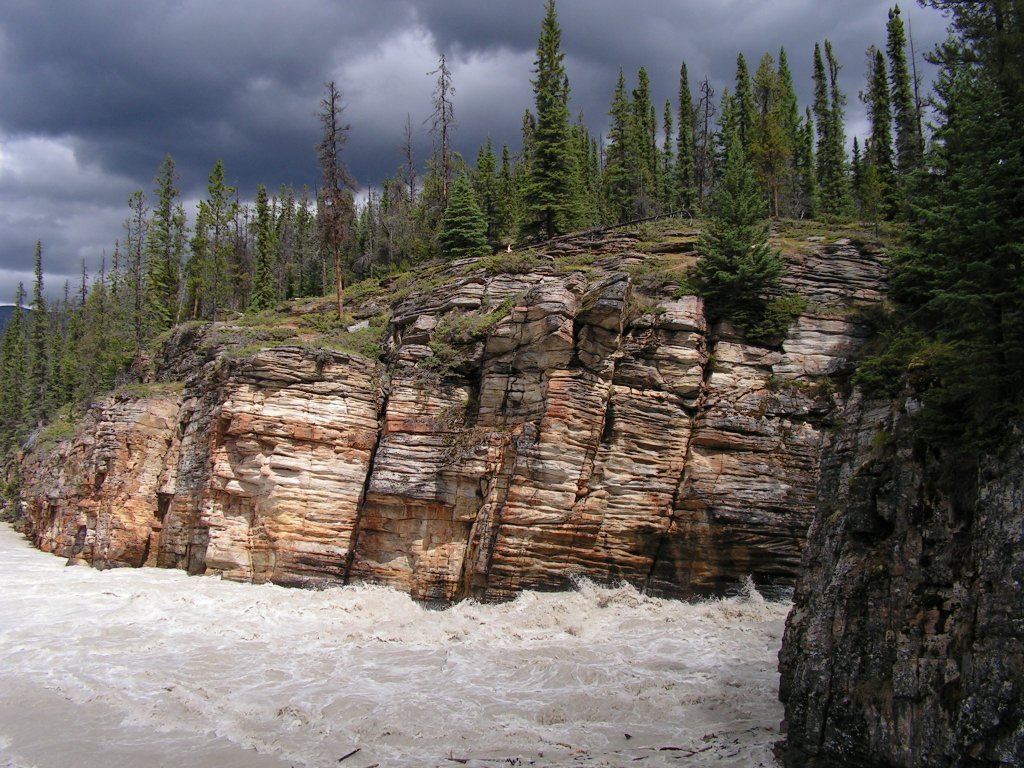 Athabasca Falls by keesdewit