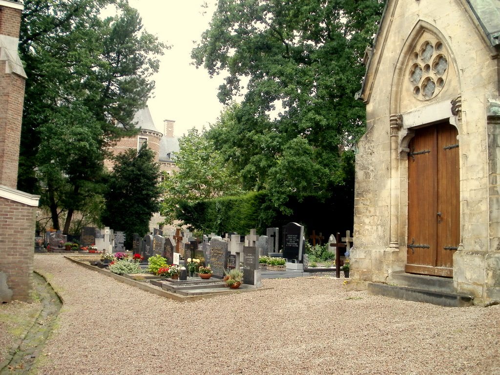 Kerkhof Mheer en Kapel. 4 Aug. 2010 by Gerold Vluggen