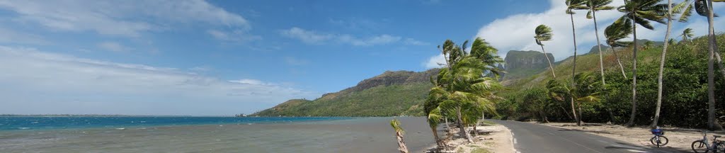 Bike tour panorama by Frank Taylor