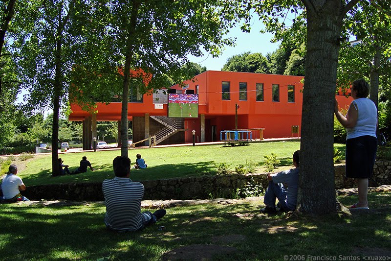 Biblioteca / Library. Sever do Vouga. 2010 by Francisco Santos (xuaxo)