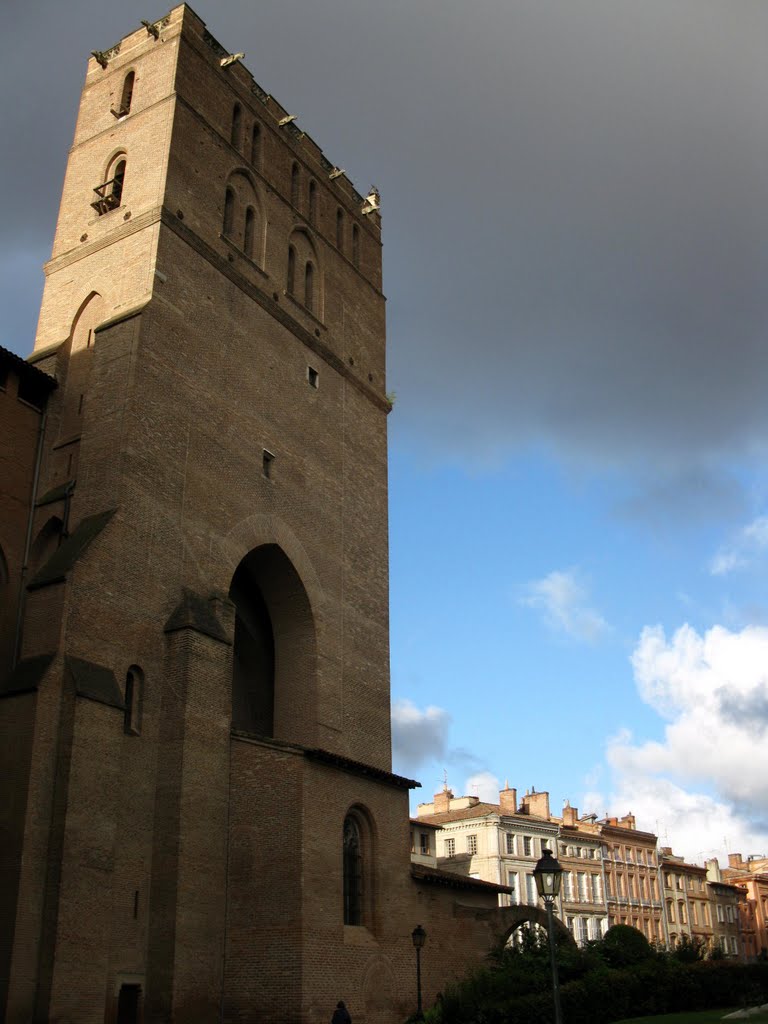 08.2010 TORRE CATEDRAL TOULOUSE ST ETIENNE by angbar11