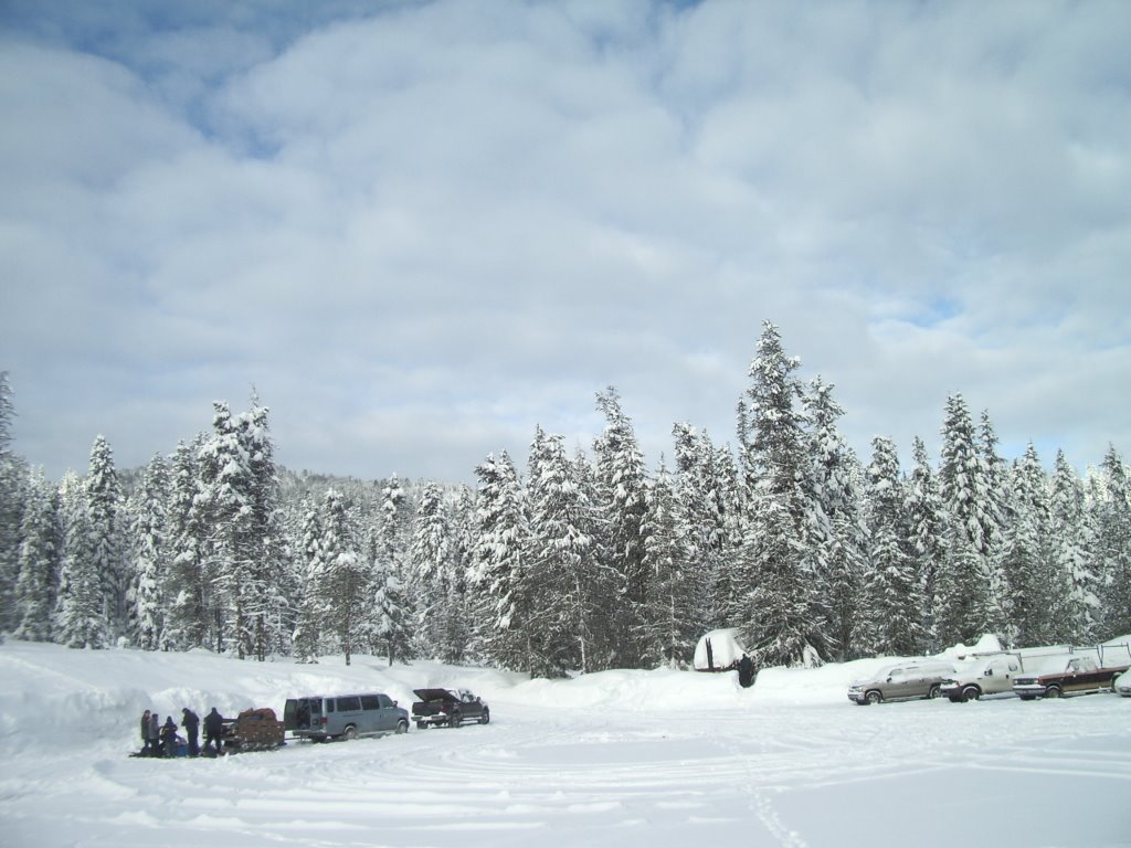 Mores Creek Summit in Winter by raymelong