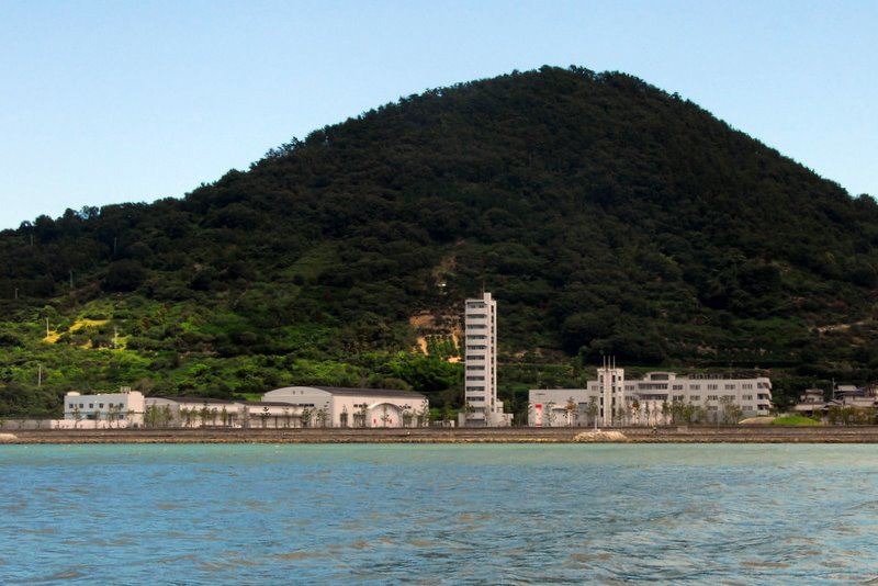 Kagawa Fire Training School, Ikushima-Bay, Seto Inland Sea （香川県消防学校、生島湾、瀬戸内海） by mandegan