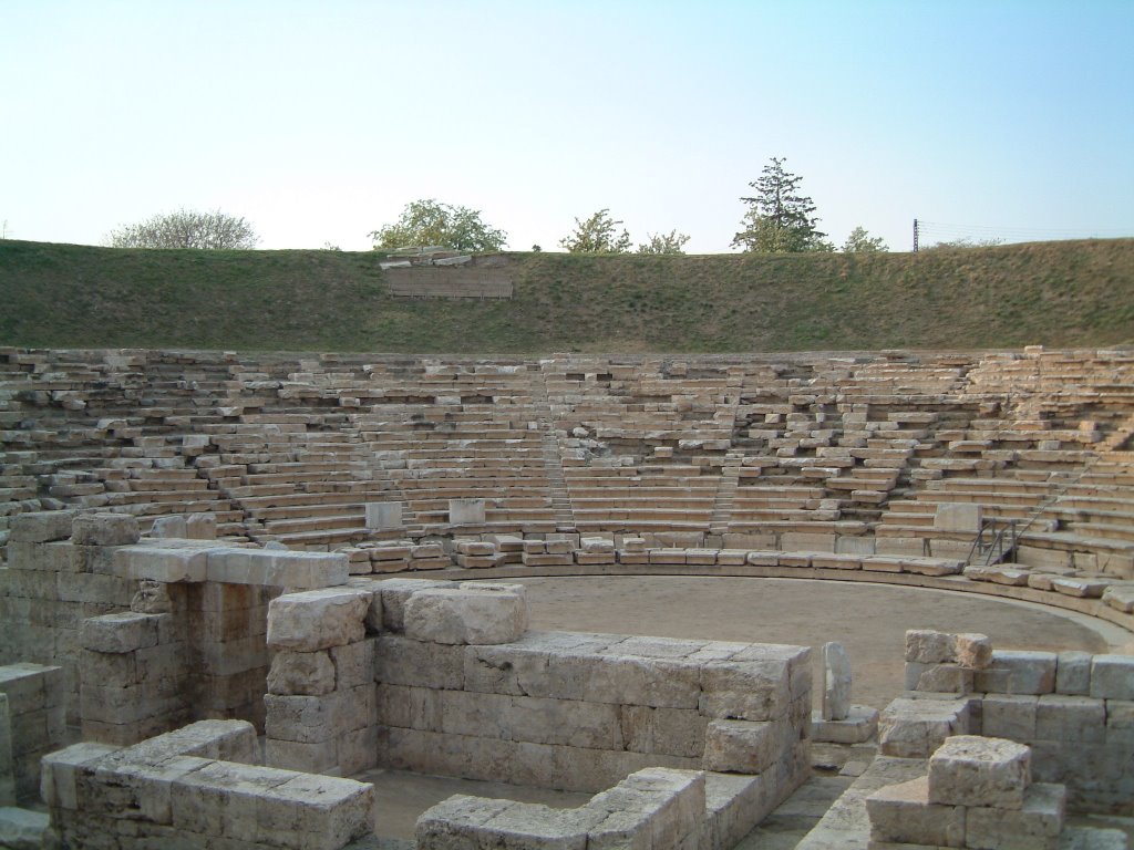 Larisa, Ancient Theater by Vasilis13