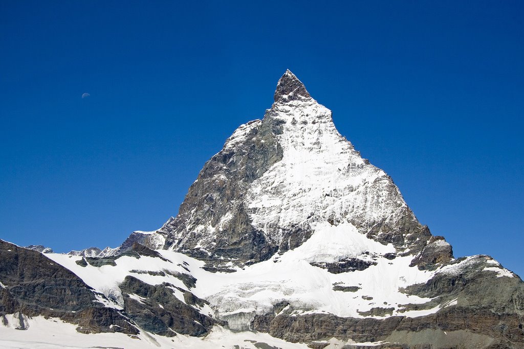 3920 Zermatt, Switzerland by Andreas Grimm