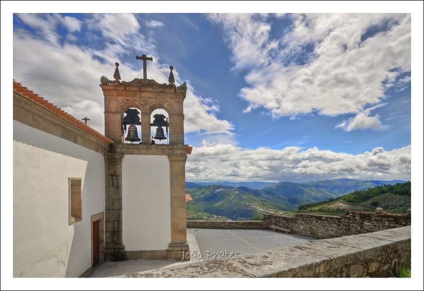 Igreja de Gouvães do Douro by João Prates