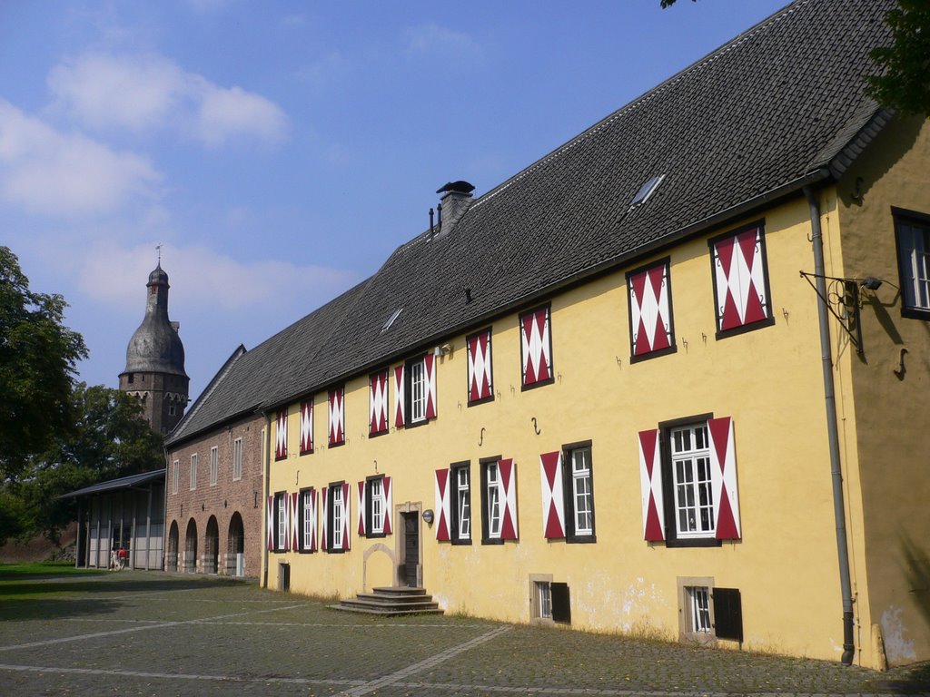 Kreismuseum mit Juddeturm by Alo Feder