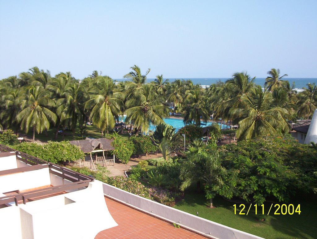 Lome, Togo by Andrzej Kruszelnicki