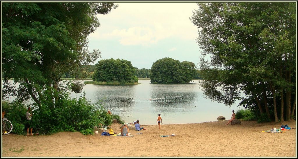 Badestelle Hechtsprung in Groß Glienicke. by H. Hönow