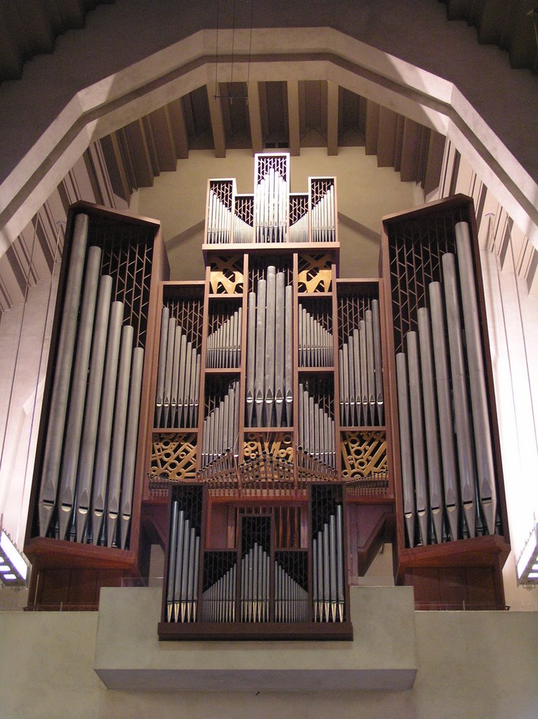 St. Joseph's Oratory basilica organ by Boris Gjenero