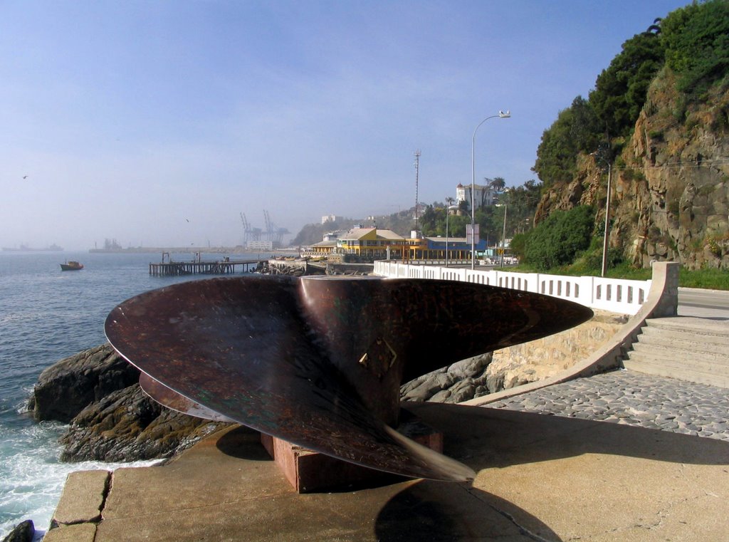 AVENIDA ALTAMIRANO by Juan Mena Letelier