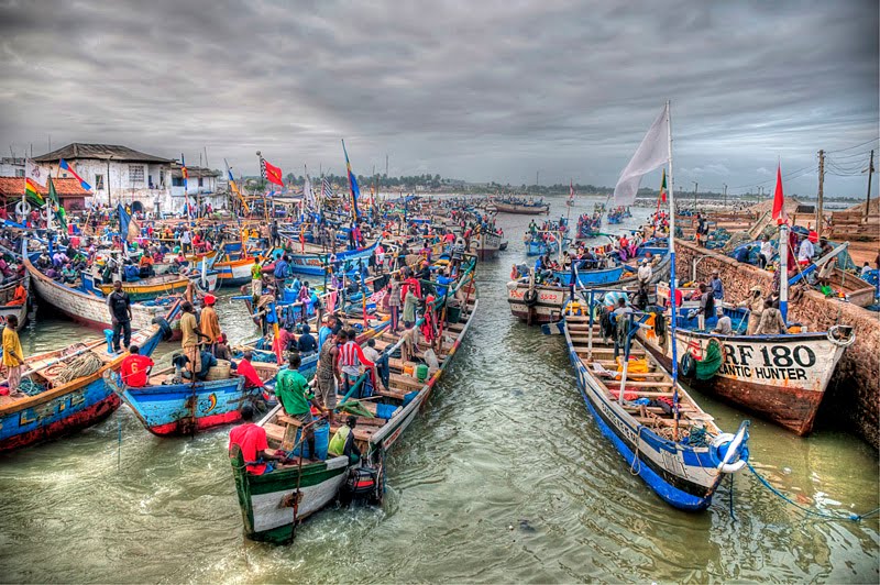 Fishing boats go to the ocean by eyal g