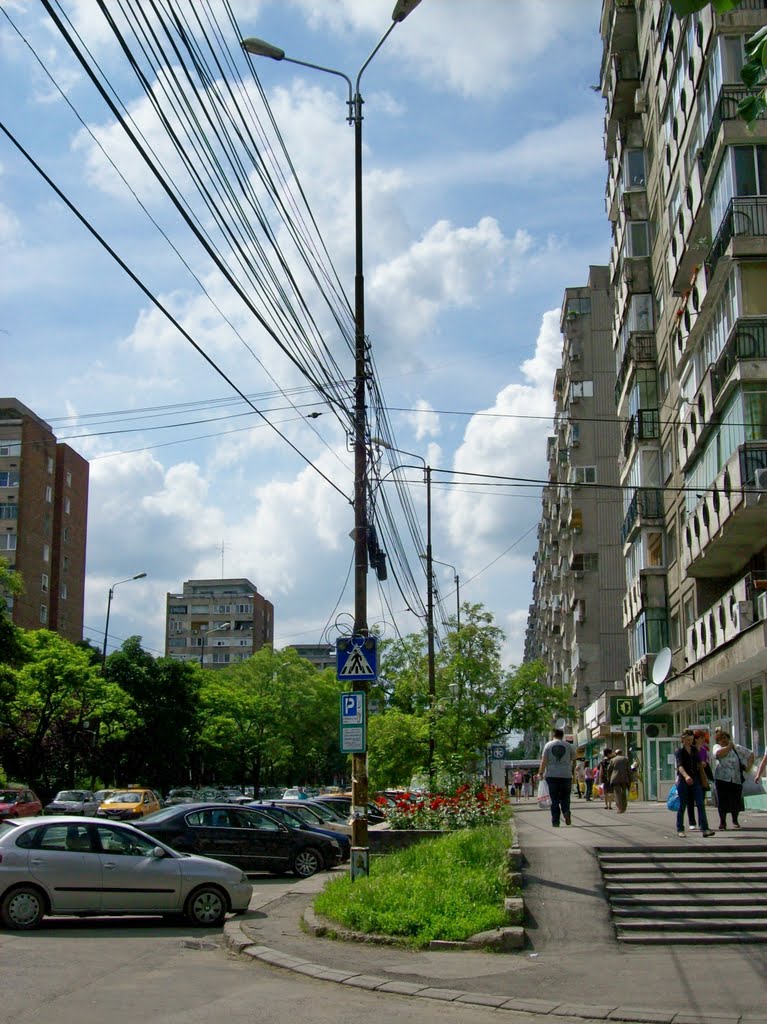 Strada Gheorghe Lazăr by Emil Constantin