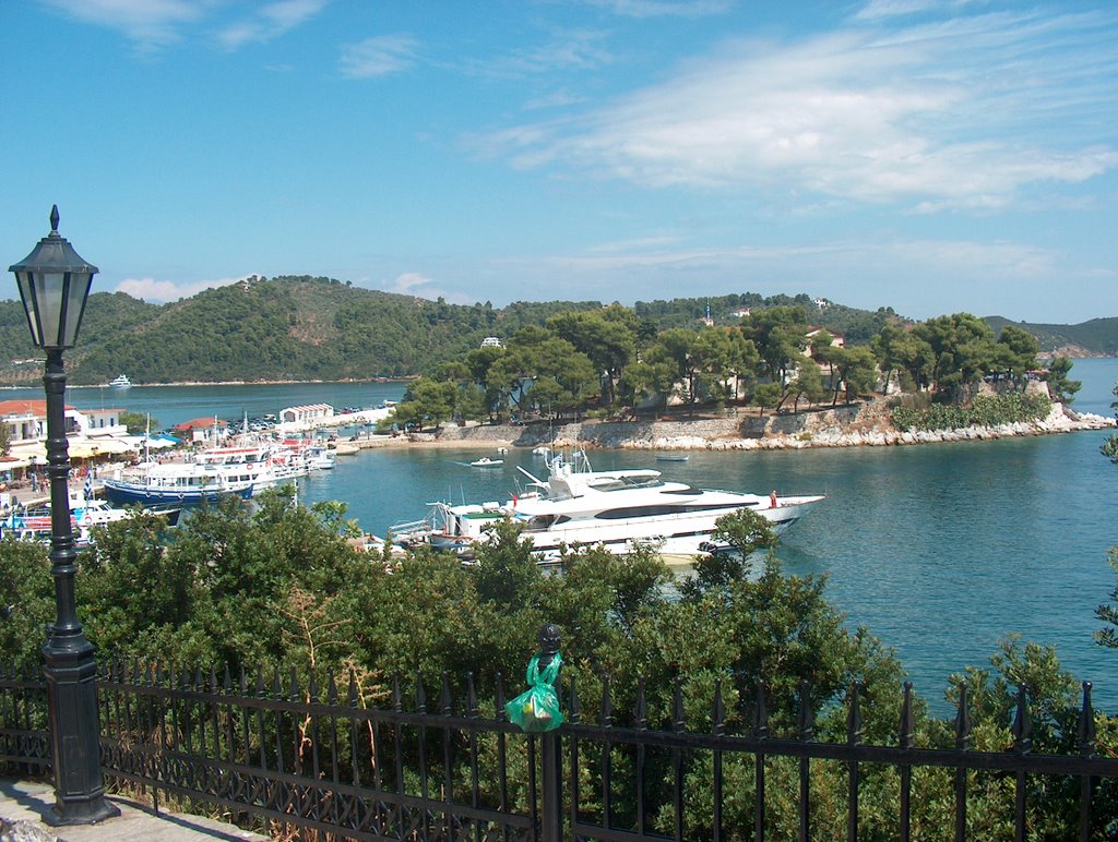 SKIATHOS BOURTZI by kostas pirgakis