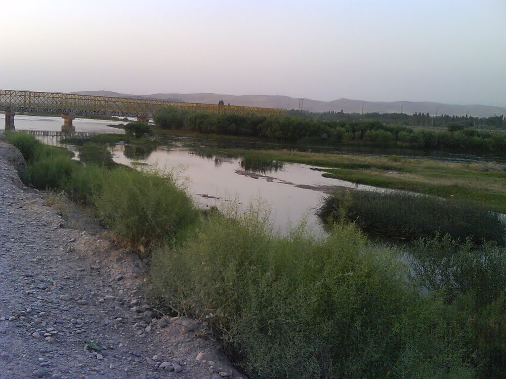 Bridge of Vahdat on Zarineroud river پل وحدت بر روی رودخانه زرینه رود (by Mohamad Reza Zare) by Mohamad Reza Zare