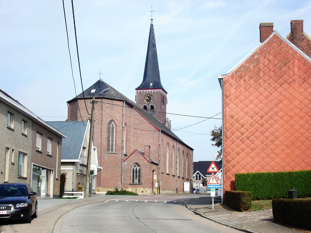 Sint-Maria Lierde : De Sint-Magdalenakerk by MDM