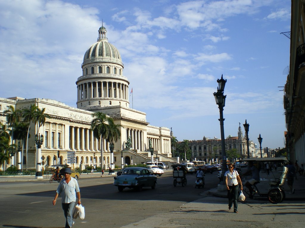 Capitol Building, Havana, Cuba by Terry Culver