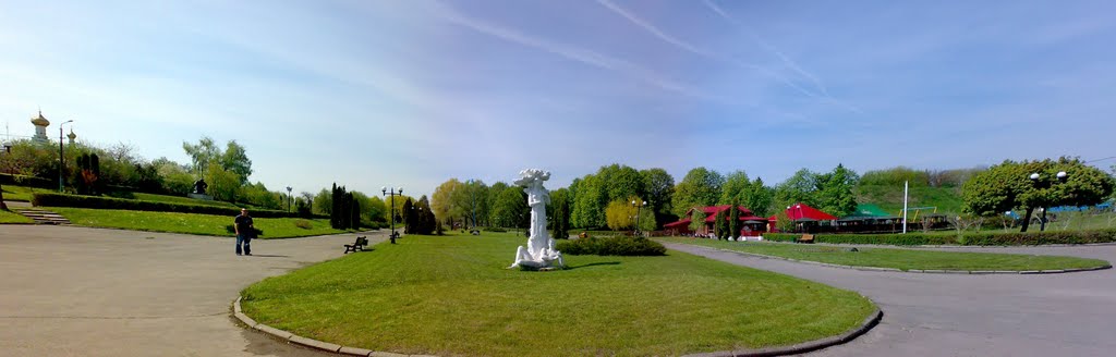 Slpvjankiy park by NIDDLE08