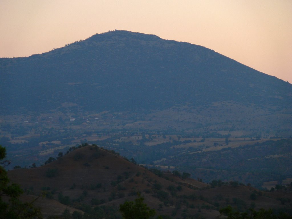 Mount Kemer by Esref UCAR