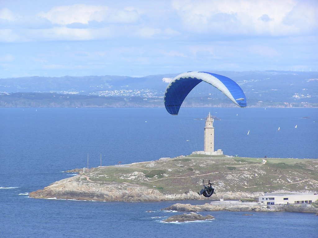 Torre de Hercules by saulgobio