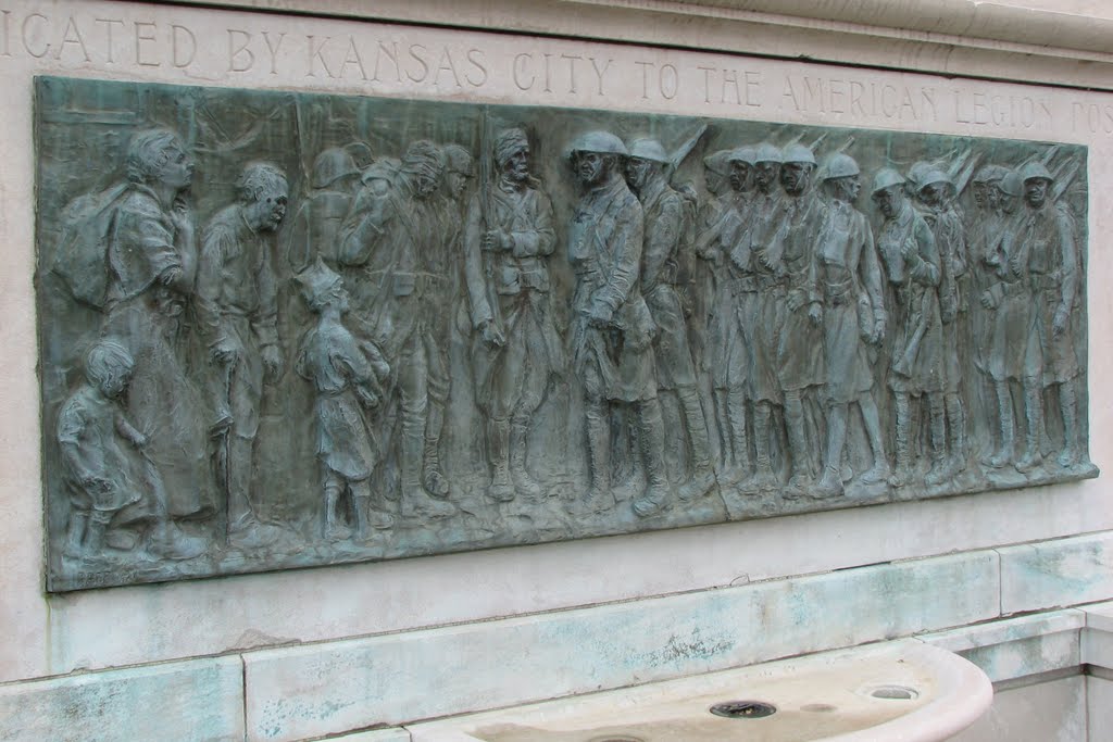 Soldiers Memorial by acepiloto