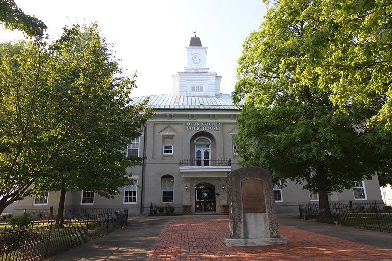 Russville KY Courthouse by Paul Robbins