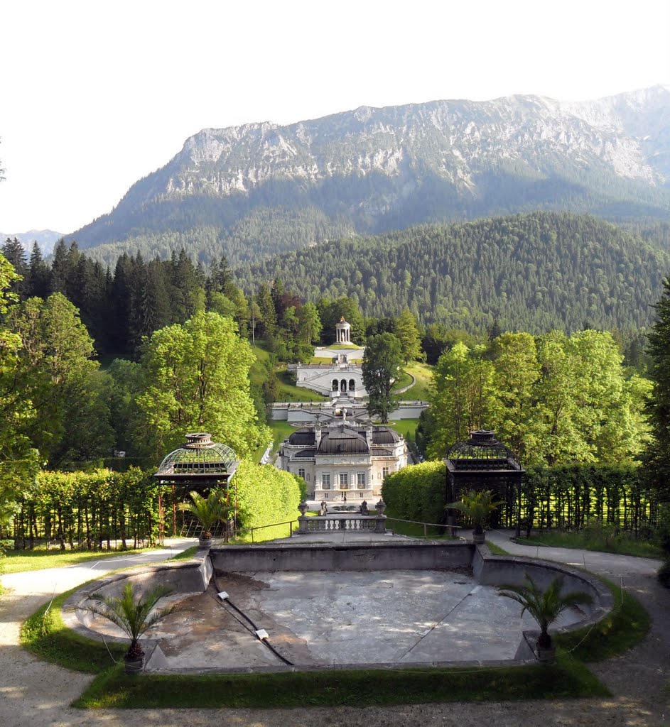 Linderhof by Stephan Alexander Riederer