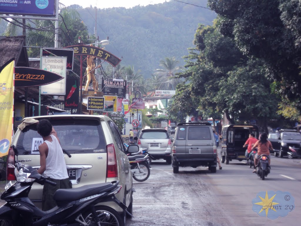 Suasana Daerah Wisata Senggigi Lombok Indonesia by ammar29