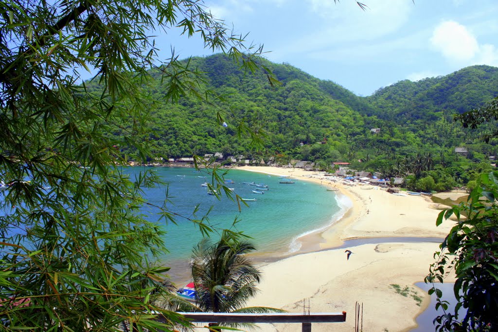 Yelapa beach by paulclep