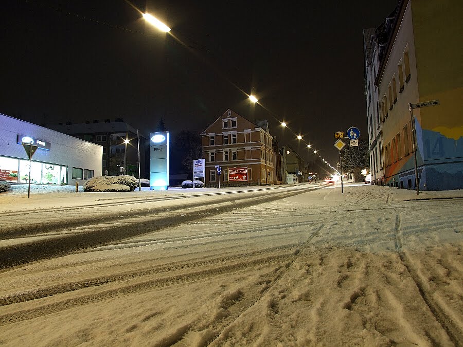 Hörder-Ecke-Bergische-Str. by Ronald Stroehlein