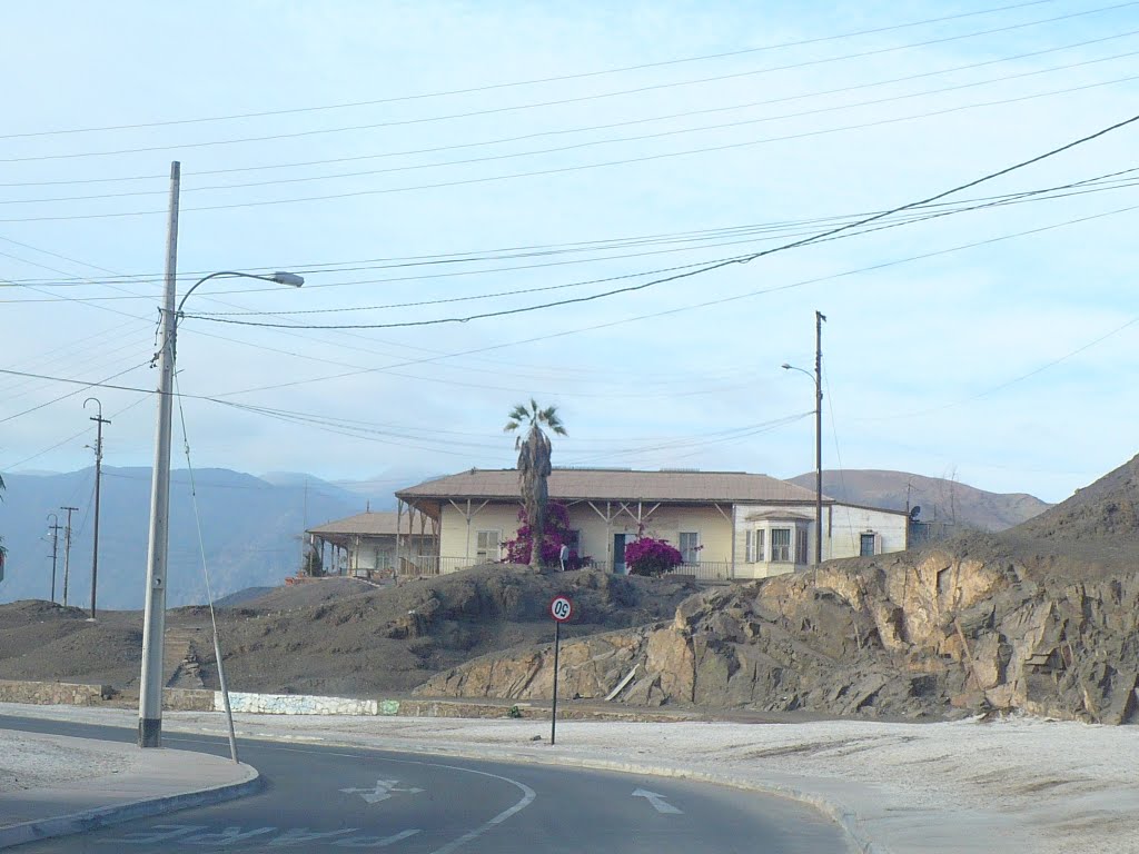 Antiguas Oficinas Generales de The Taltal Railway Company by Challenger Australis