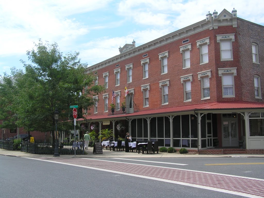 Hotel Atlantic Old Berlin, Maryland by Serges