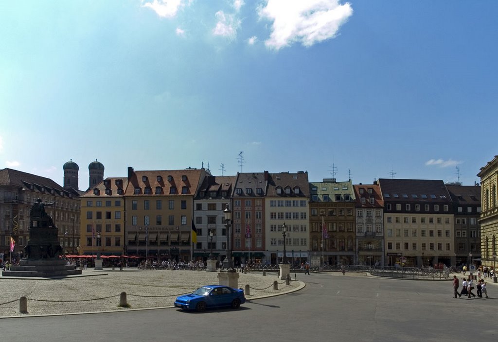 Altstadt, Munich, Germany by © Franco Truscello