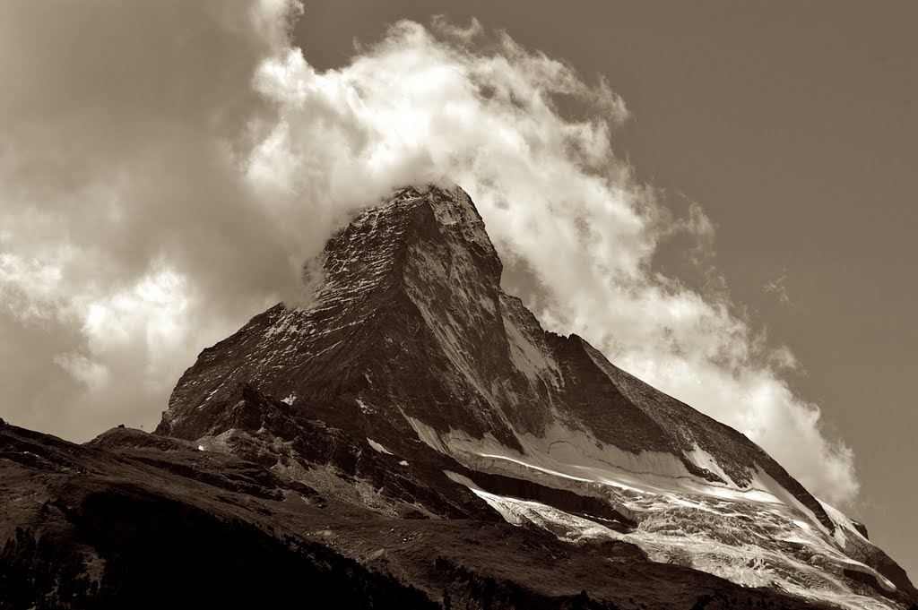 Matterhorn by Werner Kratz