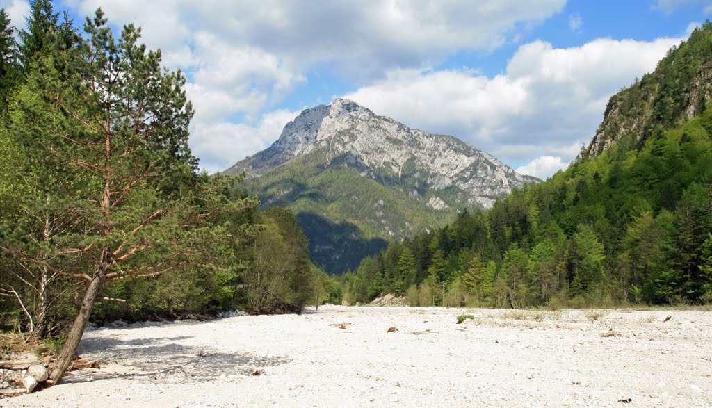 Weisser Trockenfluss in den Savinjer Alpen by Cato75