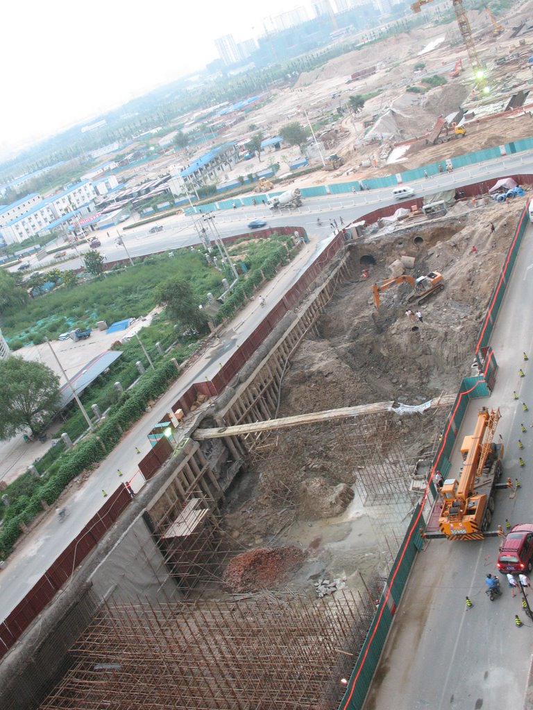 One of Construction Sites of Olympic Park(20070812) by fishdrinkcola