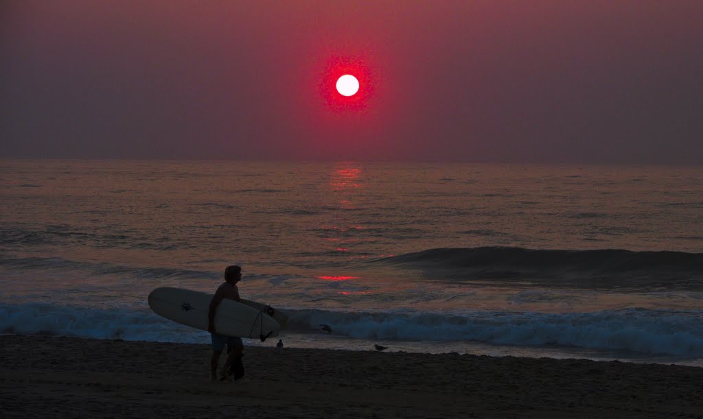 Morning Surf by richginpa