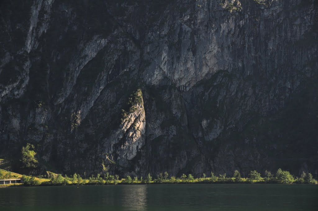 Vertikal - horizontal - Landschaft im rechten Winkel by inN1/4tler