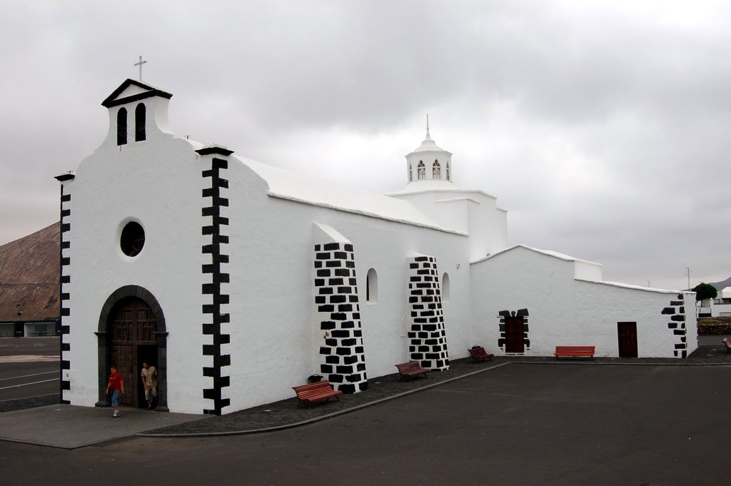 The Curch in Mancha Blanca by zbiada