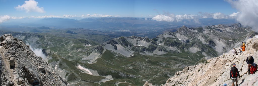 Campo Imperatore - Gran Sasso d'Italia by Fonzolo