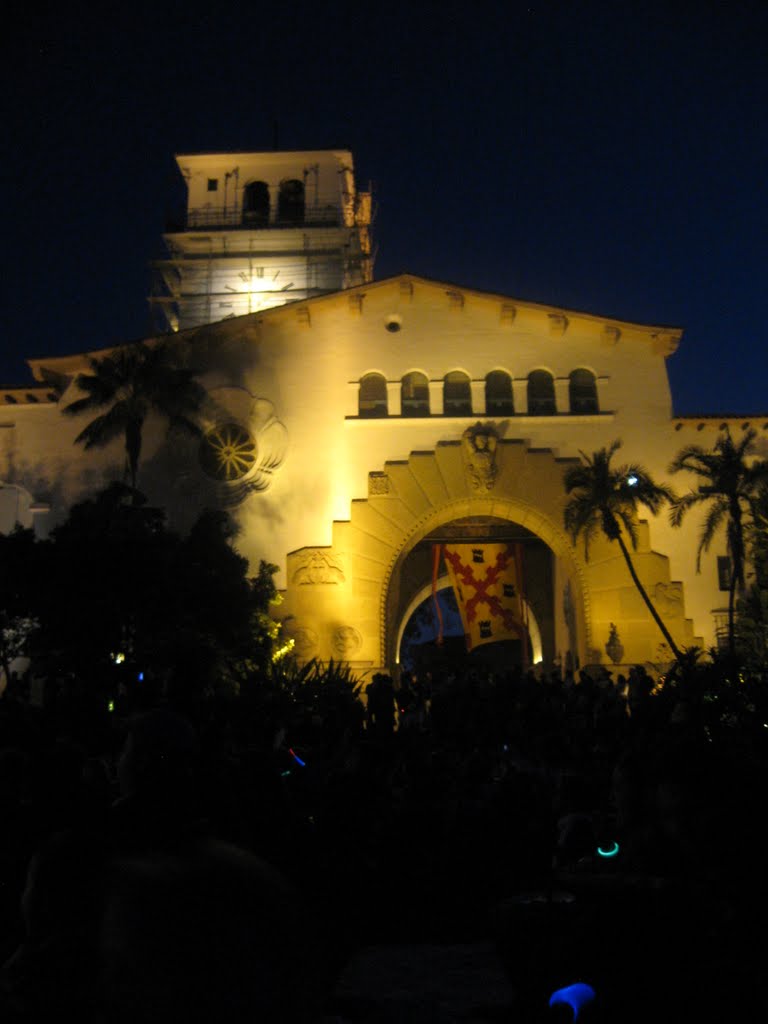 Fiësta Sunken Gardens Courthouse Santa Barbara by M.Tijssen