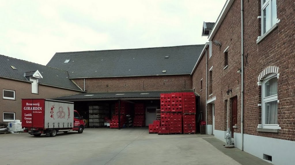 Sint-Ulriks-Kapelle, brouwerij Girardin by © Jos Van de Velde